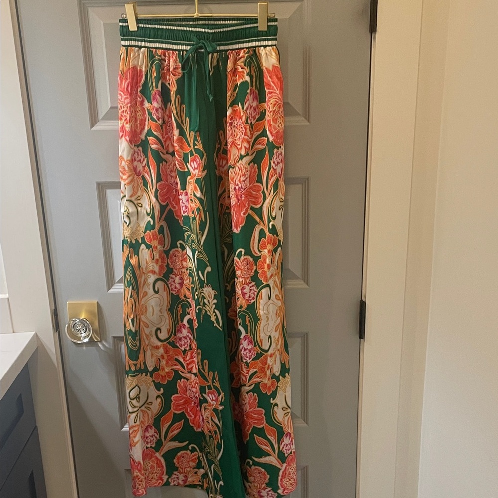 Floral Green and Pink Women's pants